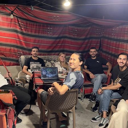 Friends Hostel.Area B Хеброн Екстериор снимка